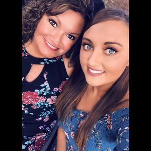 Meet your Posher, Whitney